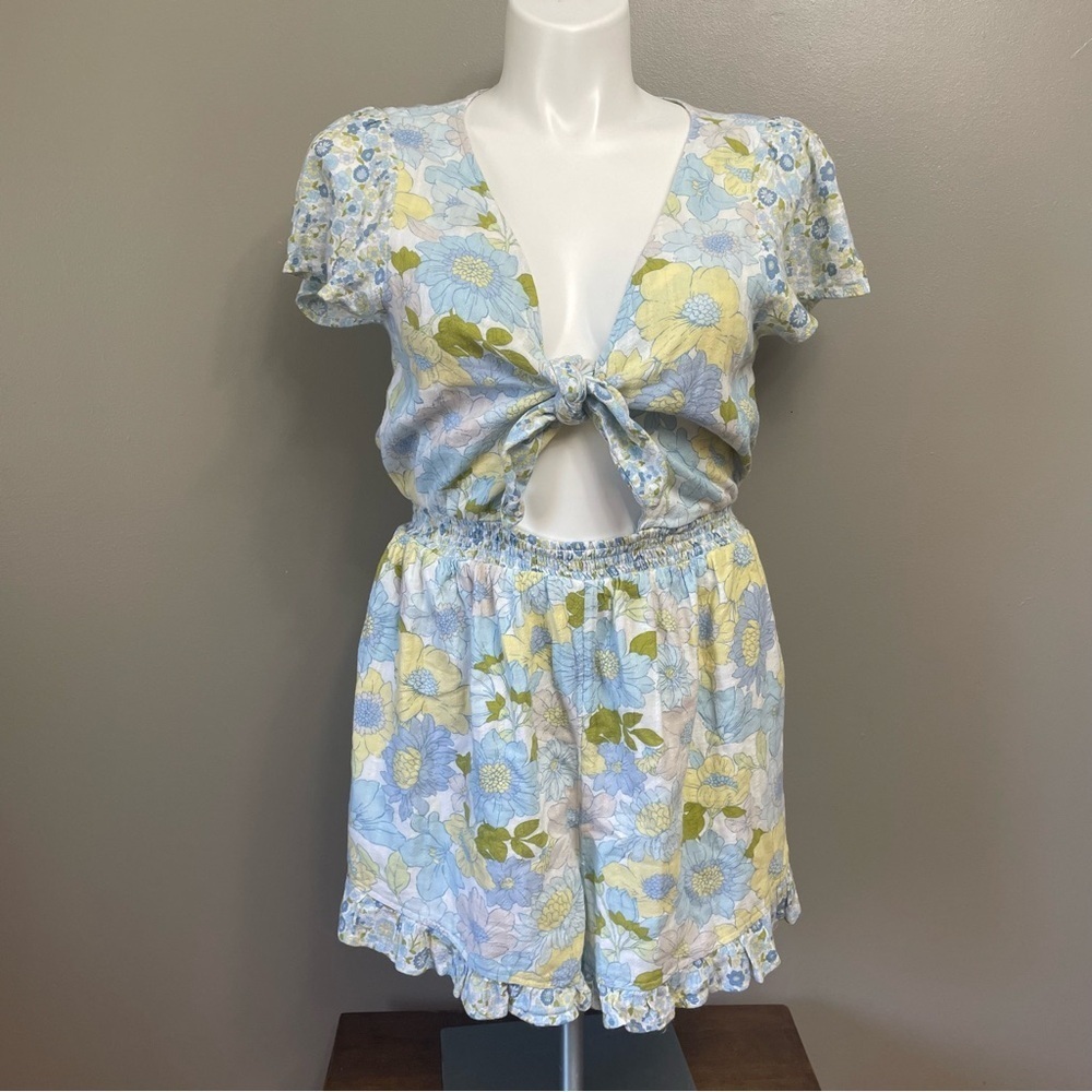 American Eagle Large Tall Floral Cut-Out Tie-Front Romper Beach summer - Picture 3 of 14